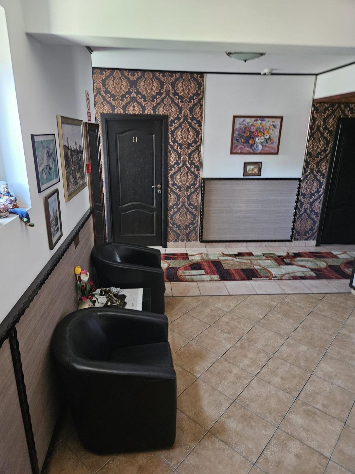 Pensiunea Orizont Farcasa Exterior photo